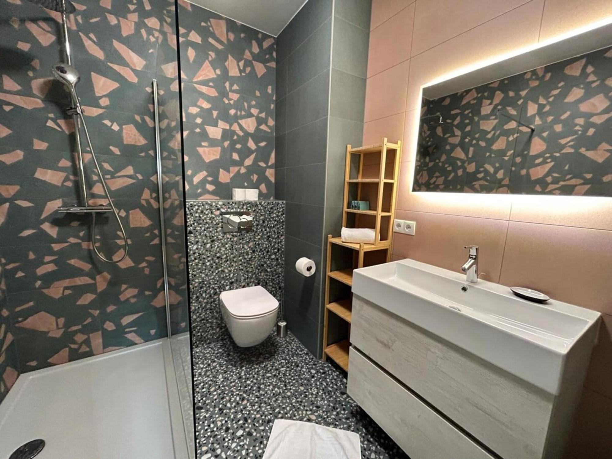 New Design Studio In Hollerich Luxemburg Exterior foto